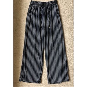 Stripped Wide Leg Pants